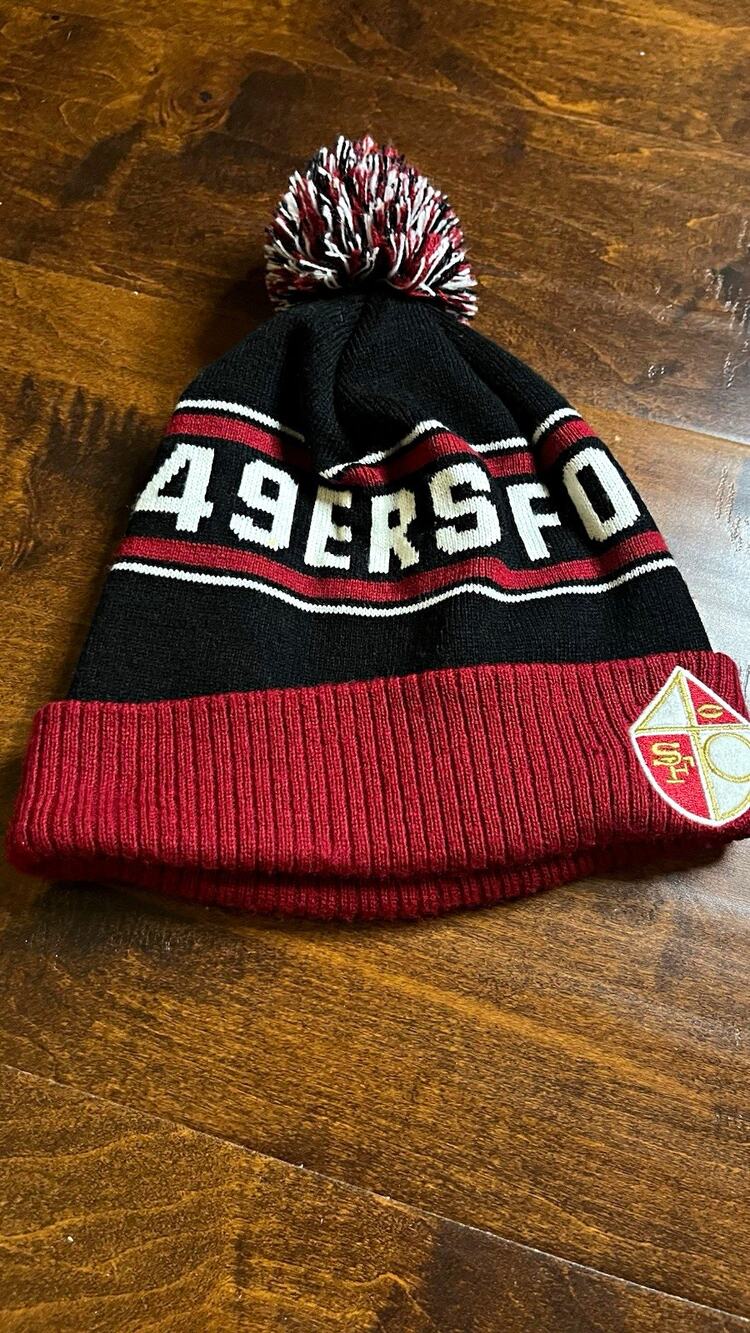 NFL Team Apparel San Francisco 49ers Boys Size 8-20 Knit Pom Beanie Hat